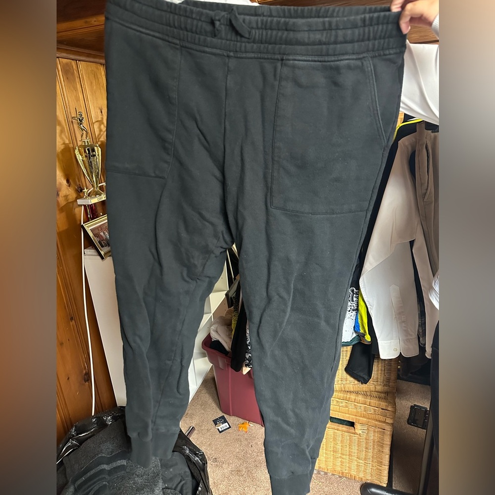 Men’s joggers